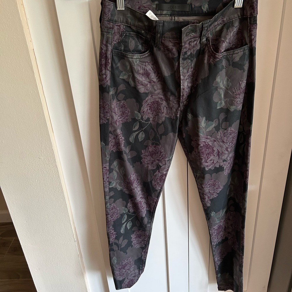 Lovers and friends muted floral jeans size 27